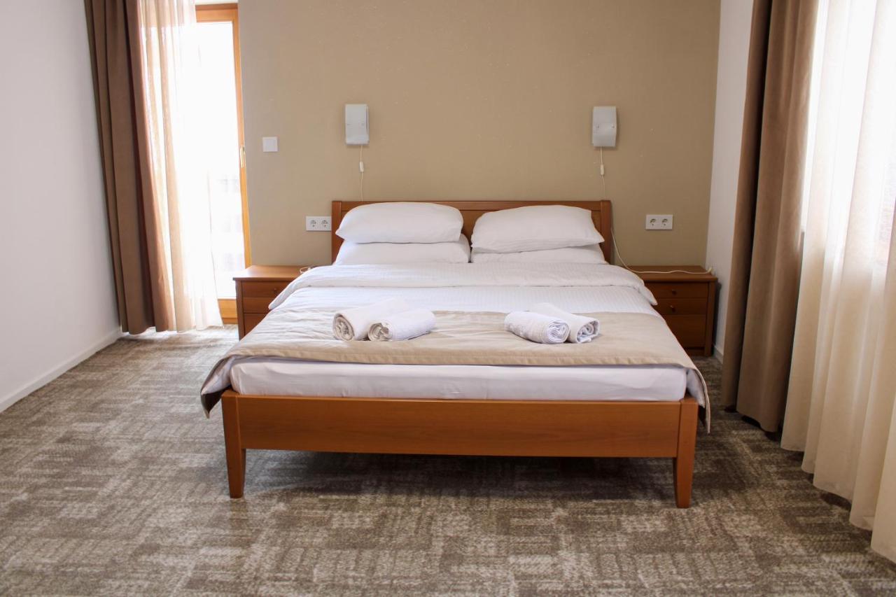 Hotel Villa Ugar Влашич Екстериор снимка