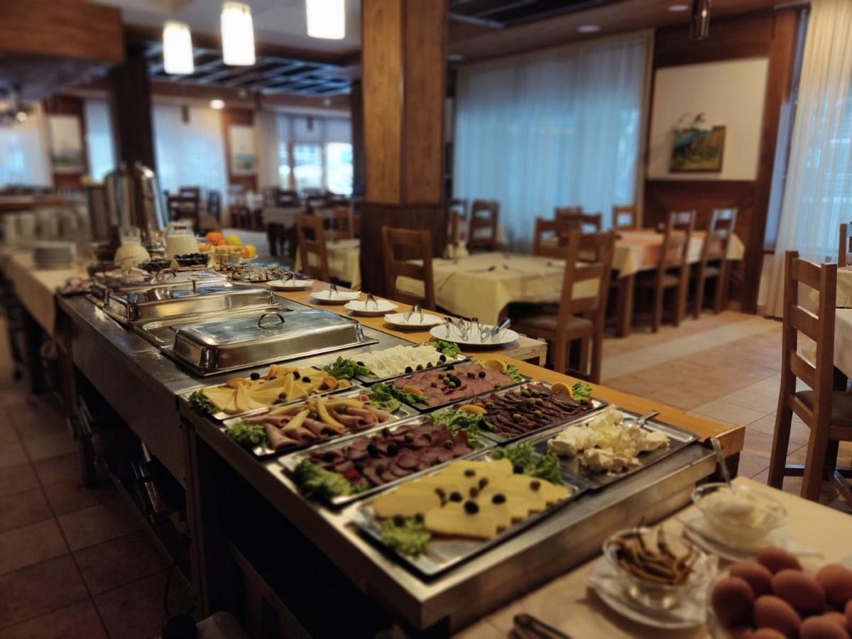 Hotel Villa Ugar Влашич Екстериор снимка